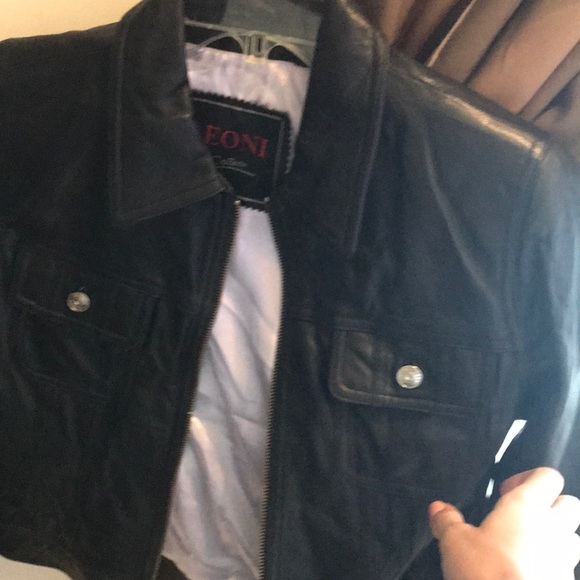 Leather jacket - Picture 2 of 2